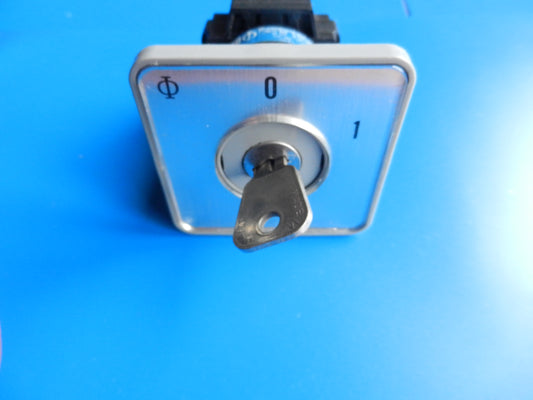 Schlüsselschalter BG10  2-polig von Kraus & Naimer 220V / 12A