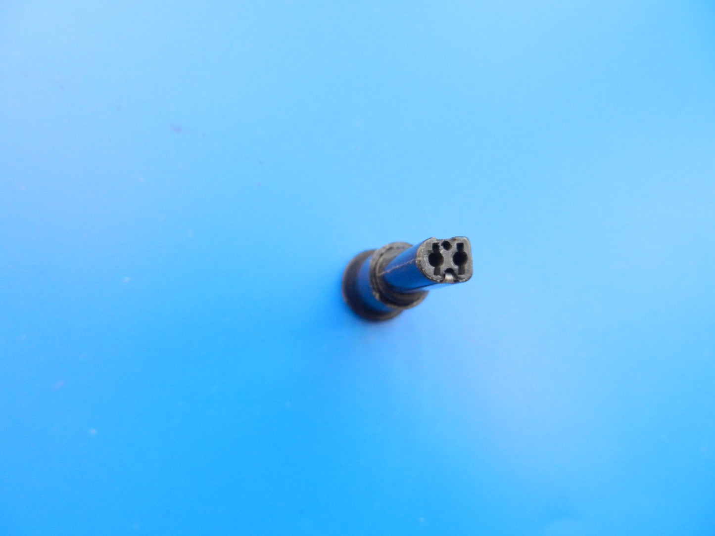 2 pol. Retro Schwachstrom Stecker gebraucht von GRUNDIG für Retro Radios und Cassettengeräte