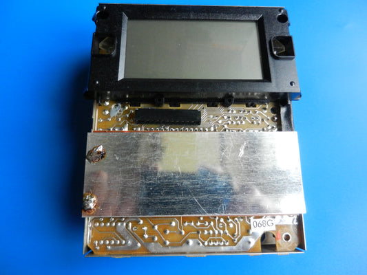 Satellit650 / 600 LCD Display Platte kpl. von GRUNDIG für Weltempfänger