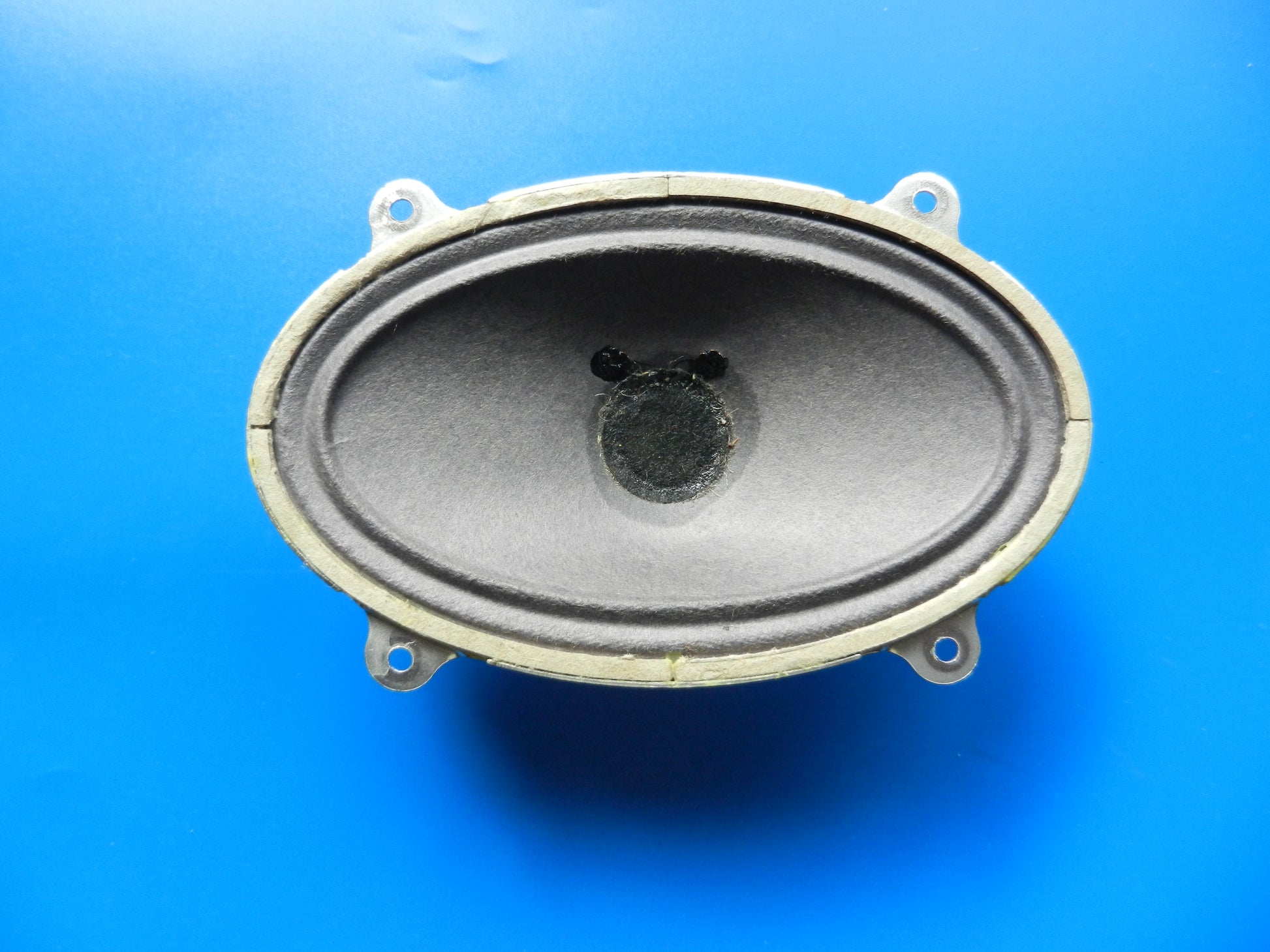 Lautsprecher 2 Wege GRUNDIG , 046.05, Lochabstand 58mm x 230mm , 8 Ohm gebraucht