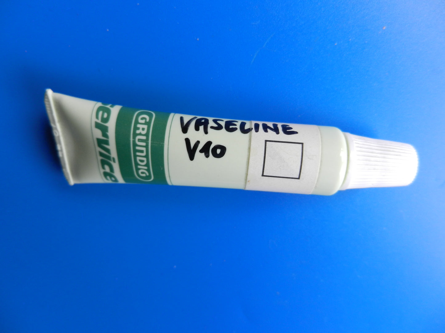 GRUNDIG Original Schmiermittel V10 Vaseline Tube 8cm