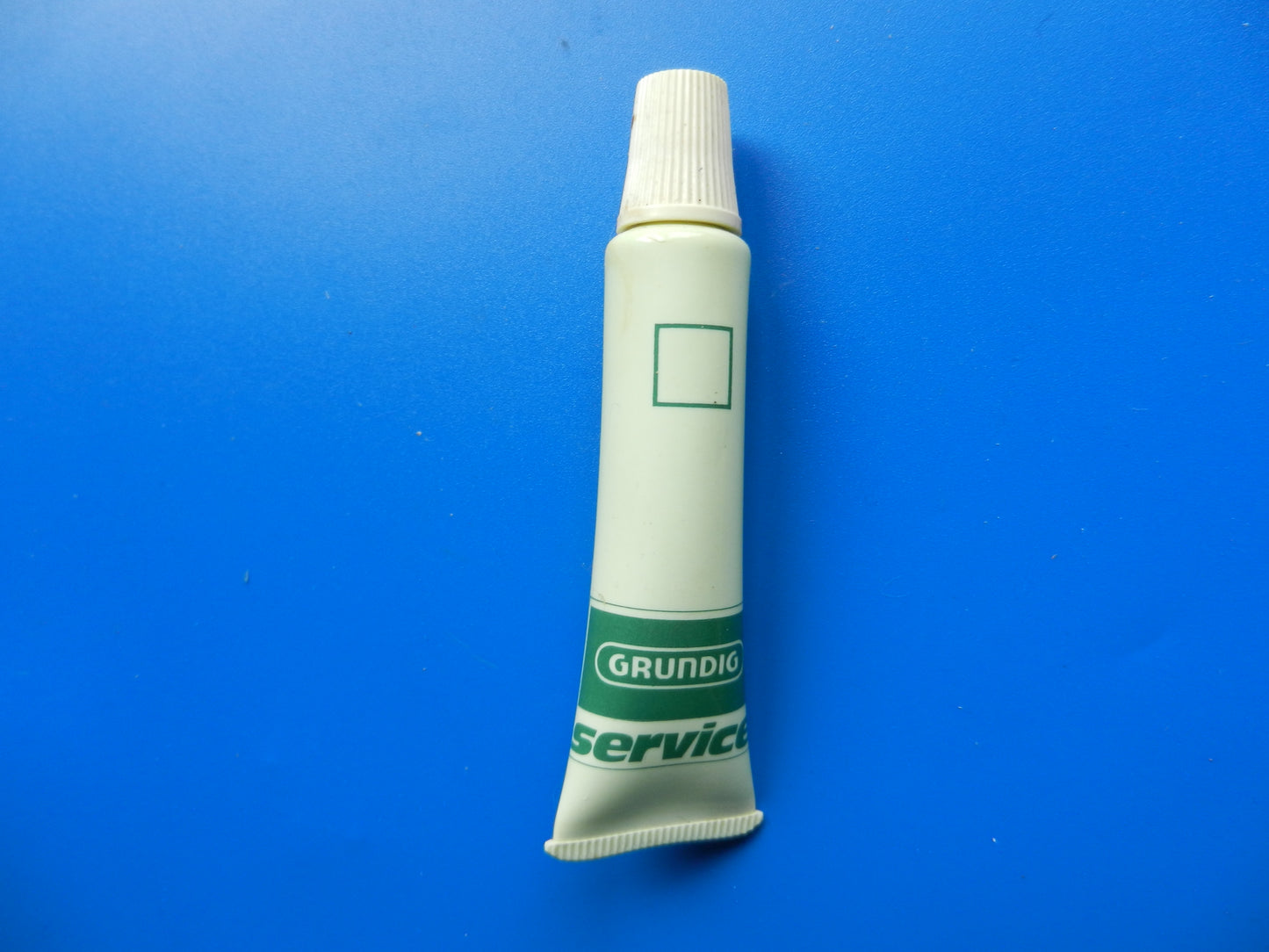 GRUNDIG Original Schmiermittel V10 Vaseline Tube 8cm