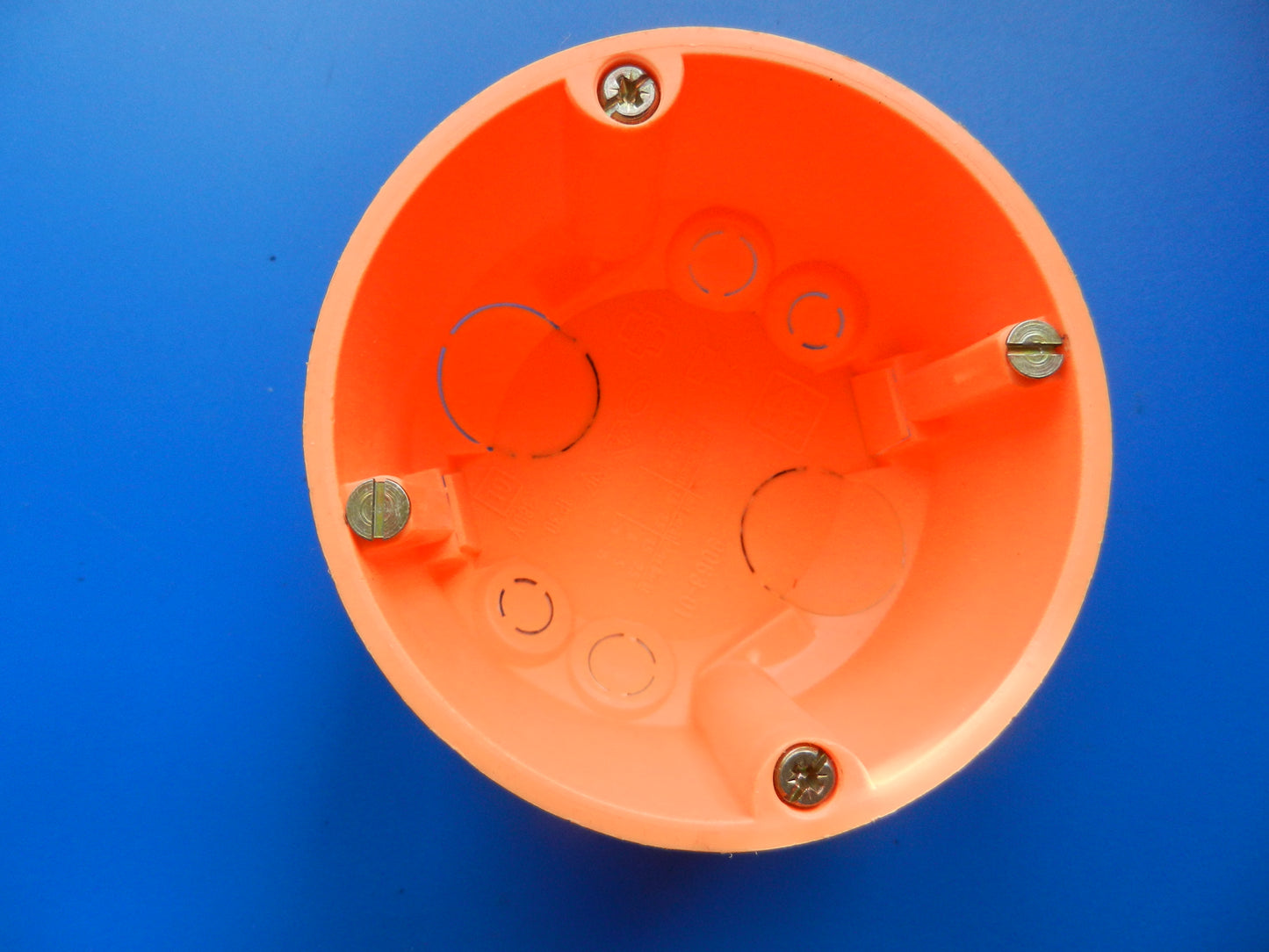 Kaiser Hohlwanddose orange 9063-01 , 68x44mm