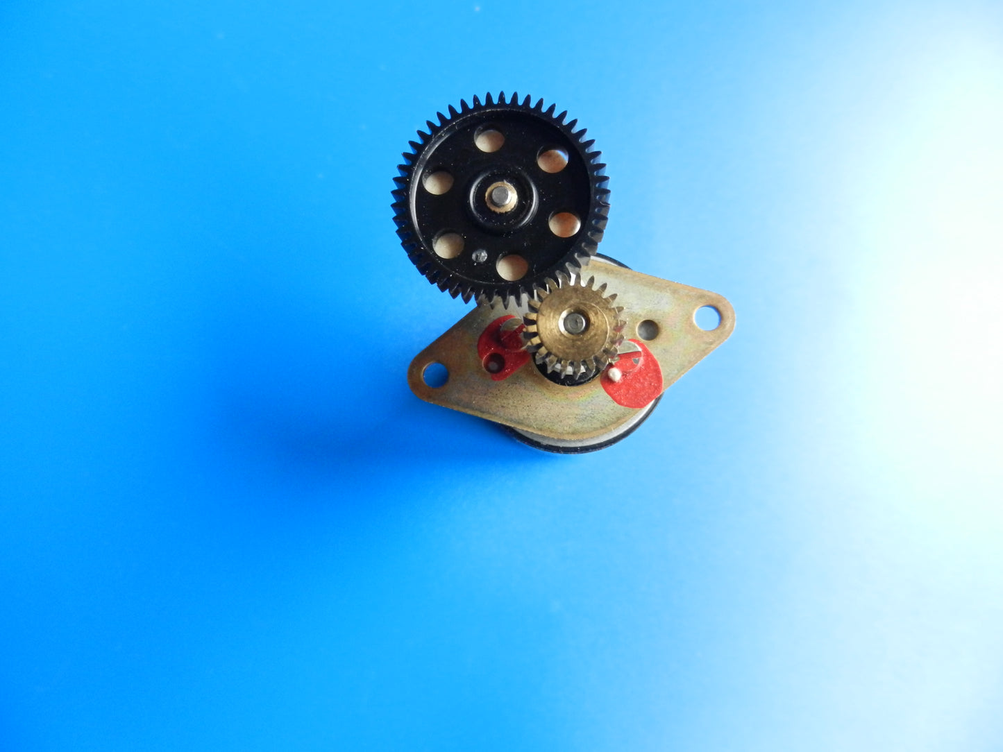 CF5500 CF5500-2 / MCF500 / 600 Wickel - Motor mit Zahnrad für Grundig Frontlader
