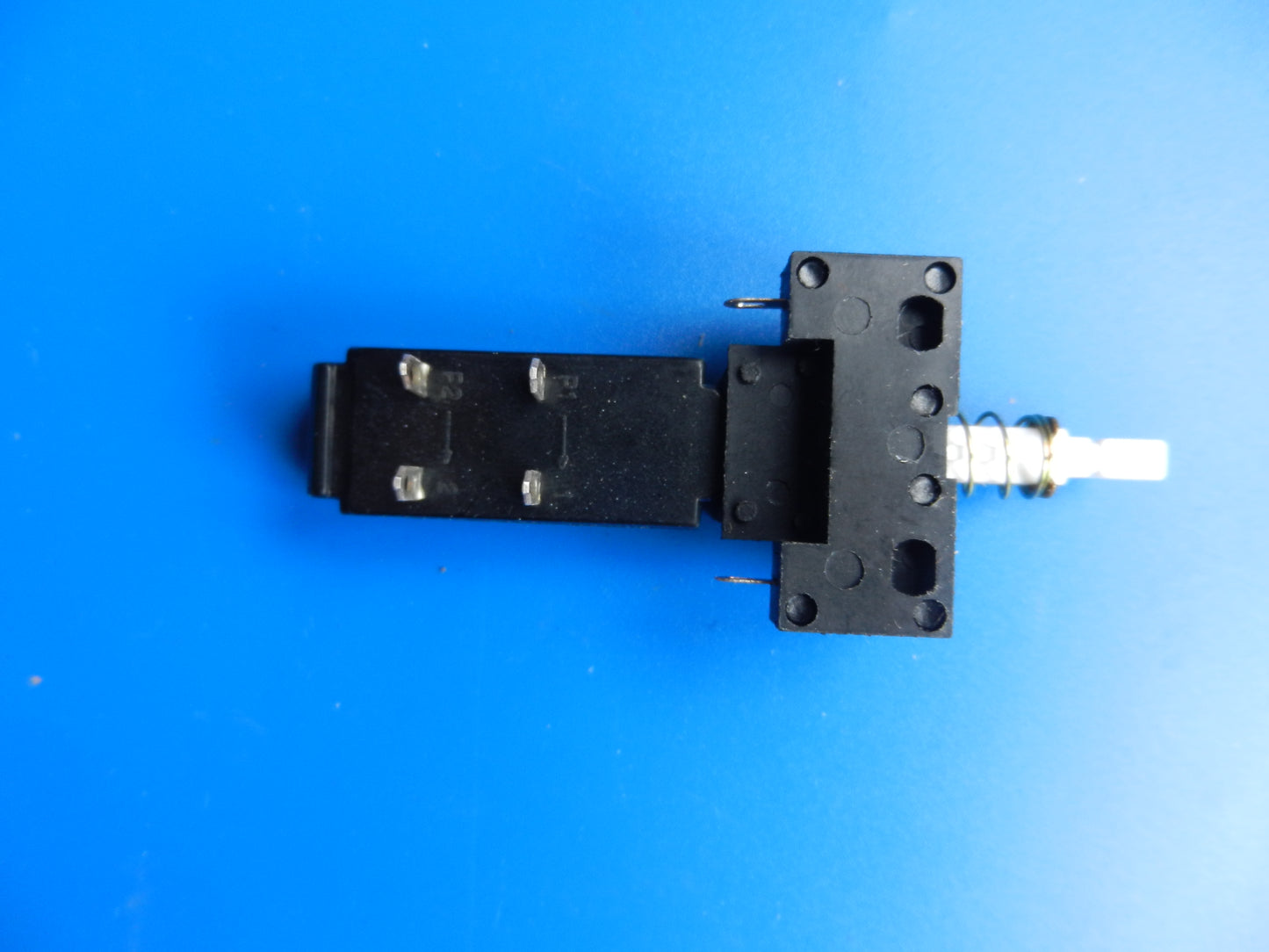 A09 m.S. Netzschalter KDC 22mm für Philips und SONY Röhren Fernseher NEU mit Wischkontakt