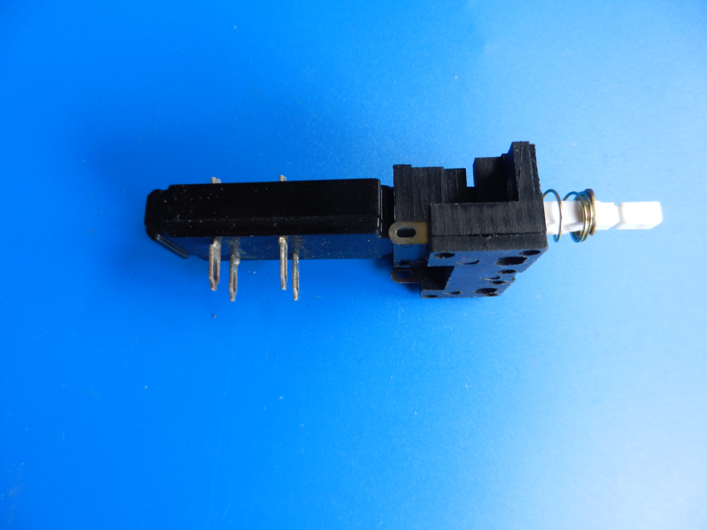 A09 m.S. Netzschalter KDC 22mm für Philips und SONY Röhren Fernseher NEU mit Wischkontakt