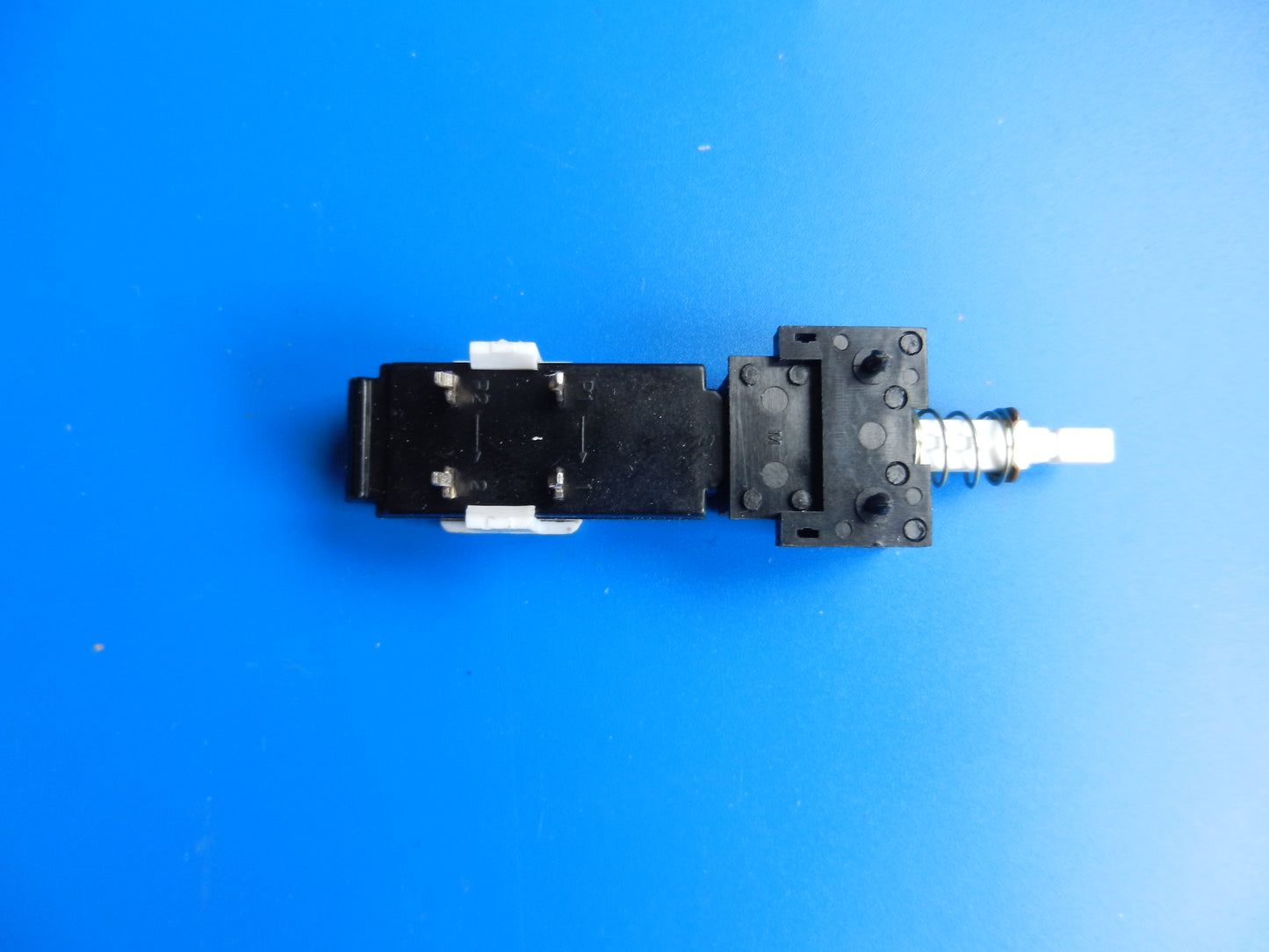 A09 Netzschalter KDC 15mm für Philips und SONY Röhren Fernseher NEU