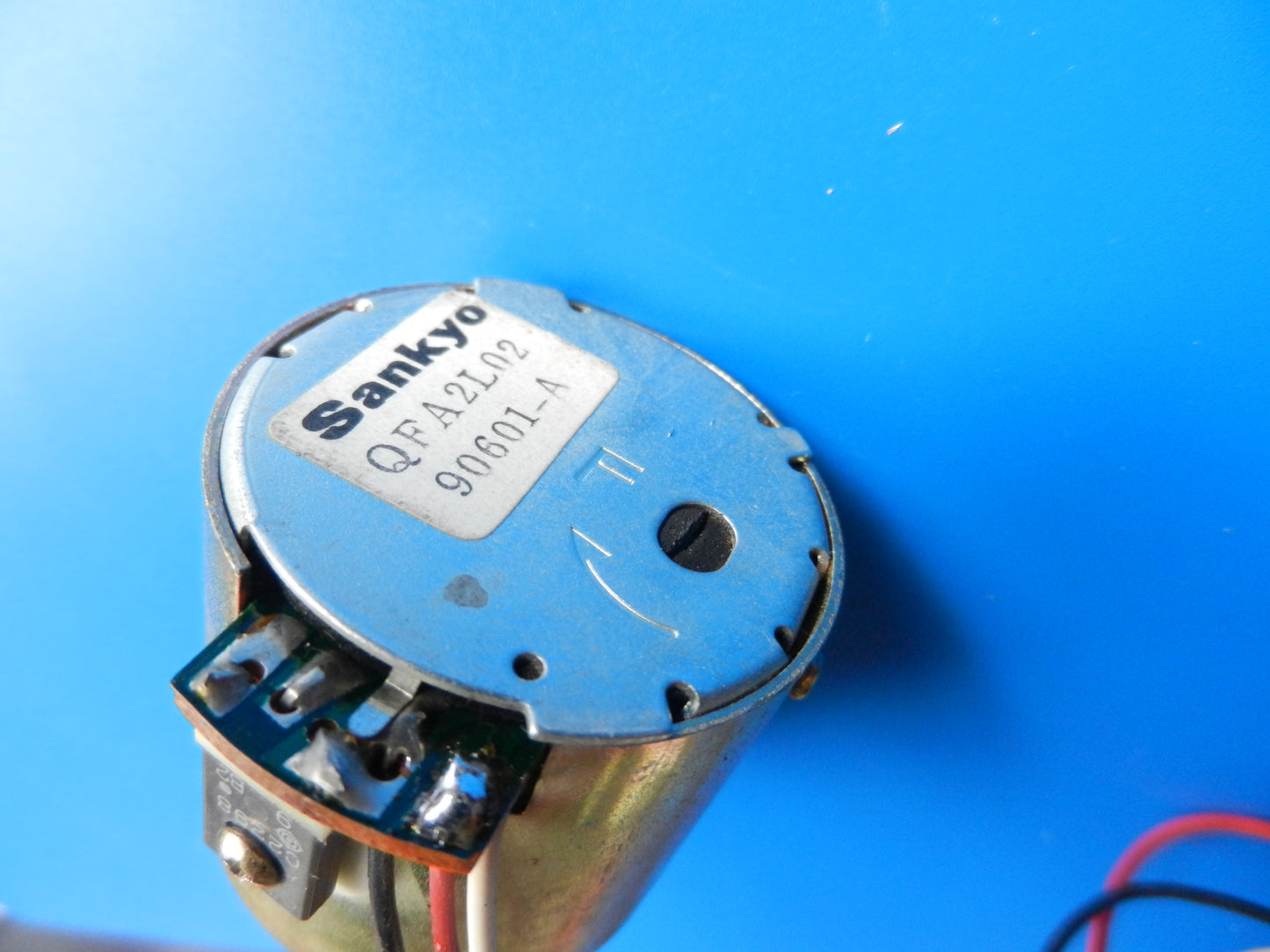 MCF500 / MCF600 CF5500 CF5500-2 / Capstan Motor mit Pully für Grundig Frontlader