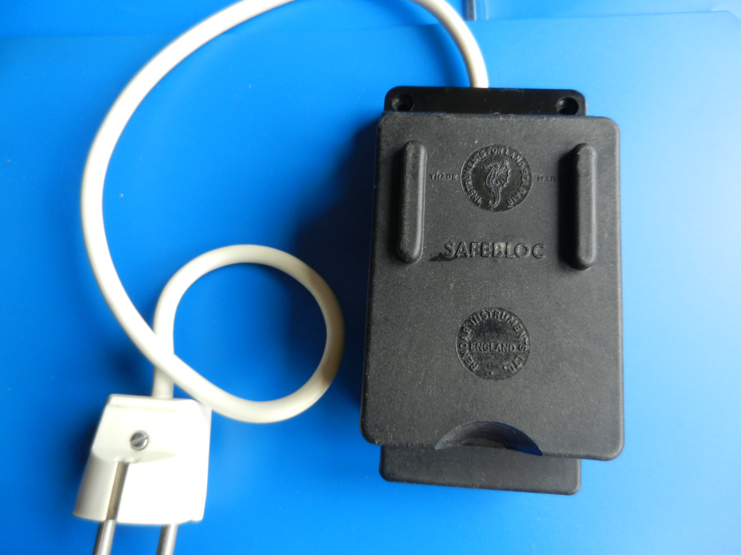 Netz Schnellverbinder Testblock Safebloc von RENDAR Instruments