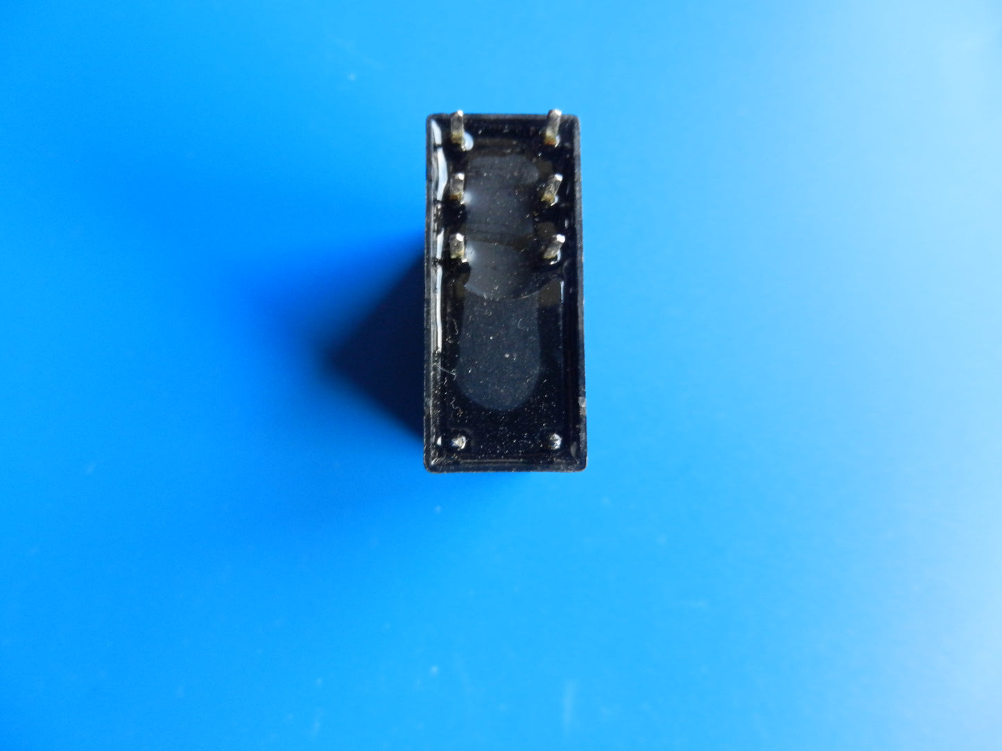 RKS-11DX-12 Relais 2Wechsler 10A250VAC, wie neu.