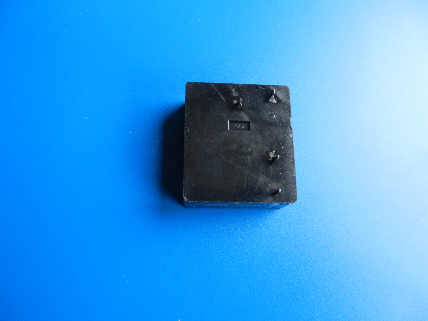 Netz Relais für V8300  V23127-C0002 A402 SIEMENS für GRUNDIG Verstärker