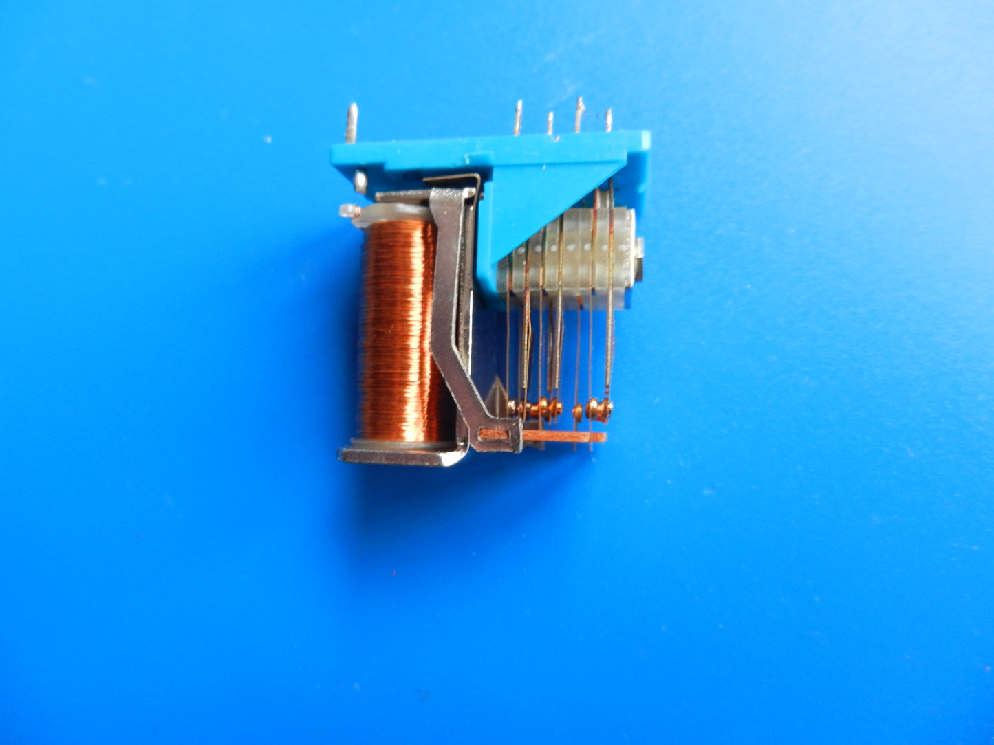 Relais V23154-N4720 - X85 Siemens für GRUNDIG