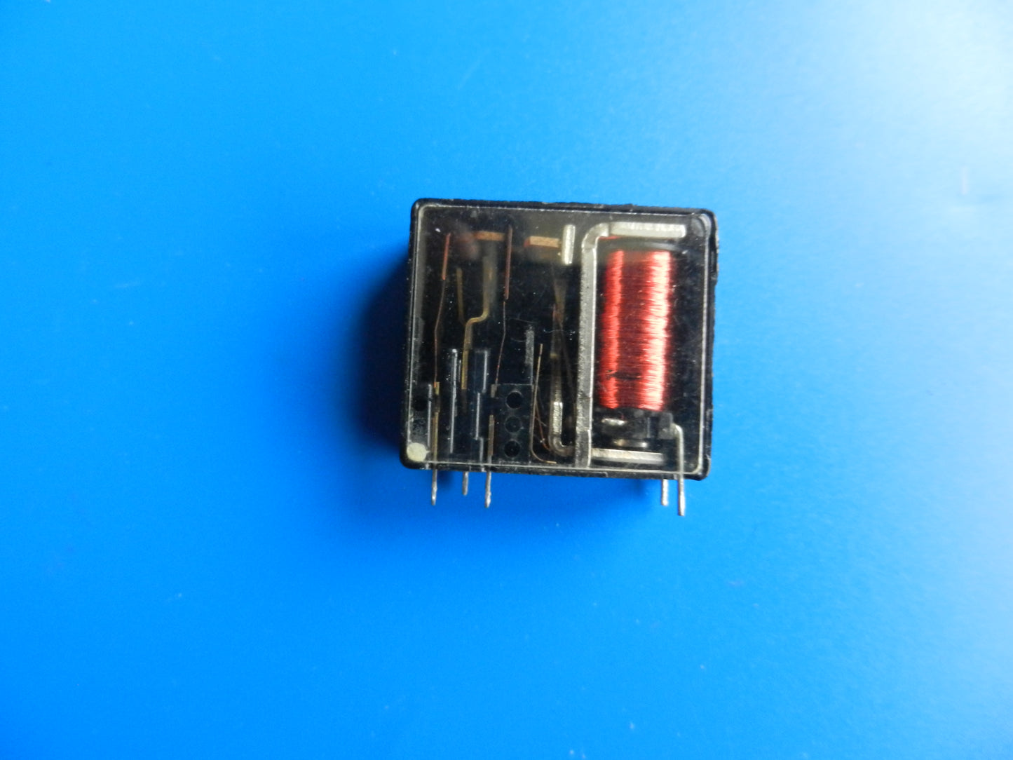 Relais V23027-B0001 A201 SIEMENS für GRUNDIG