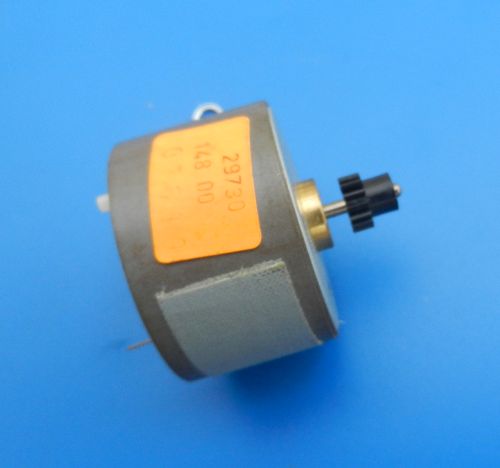 CF7400 Wickelmotor mit Ritzel Zahnrad für GRUNDIG Hifi Cassettenrecorder NEU