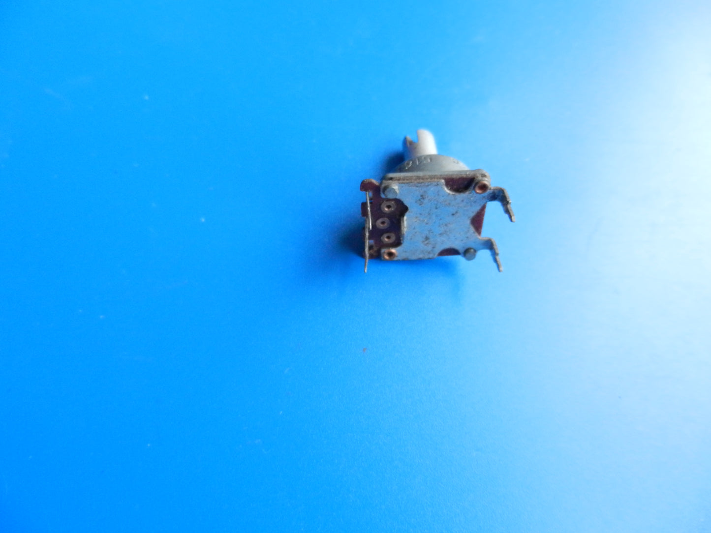 25K Mono Lautstärke Potentiometer , stehend, für Hifi, Audio von GRUNDIG
