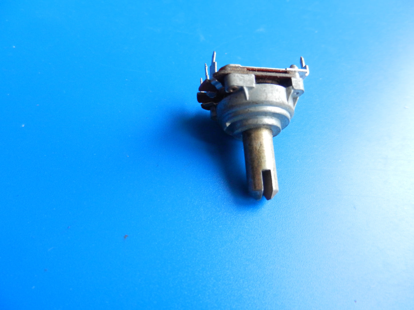 800K Balance Potentiometer , stehend, für Hifi, Audio von GRUNDIG