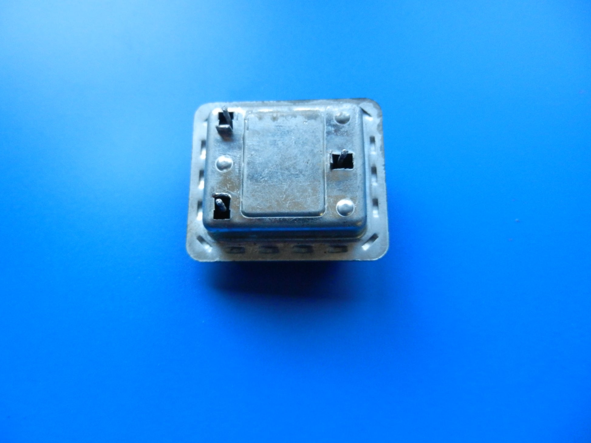 SATELLIT400 30V Wandler 19720-144.00 für GRUNDIG Weltempfänger
