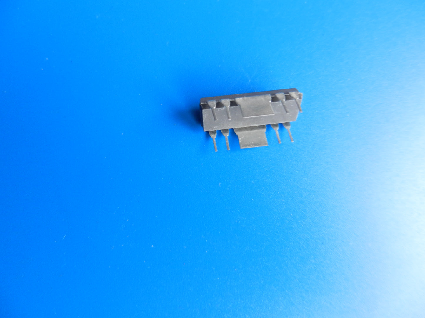SFC606 B = TAA775 G IC für ältere Hifi Geräte von GRUNDIG