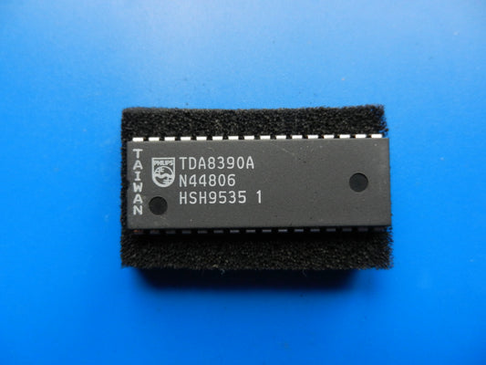 TDA8390A IC für TV Geräte von Grundig, Loewe und Metz