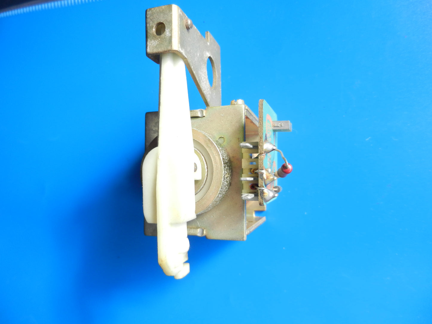 TK745, TK845 Schaltmagnet groß für Grundig Tonbandgeräte