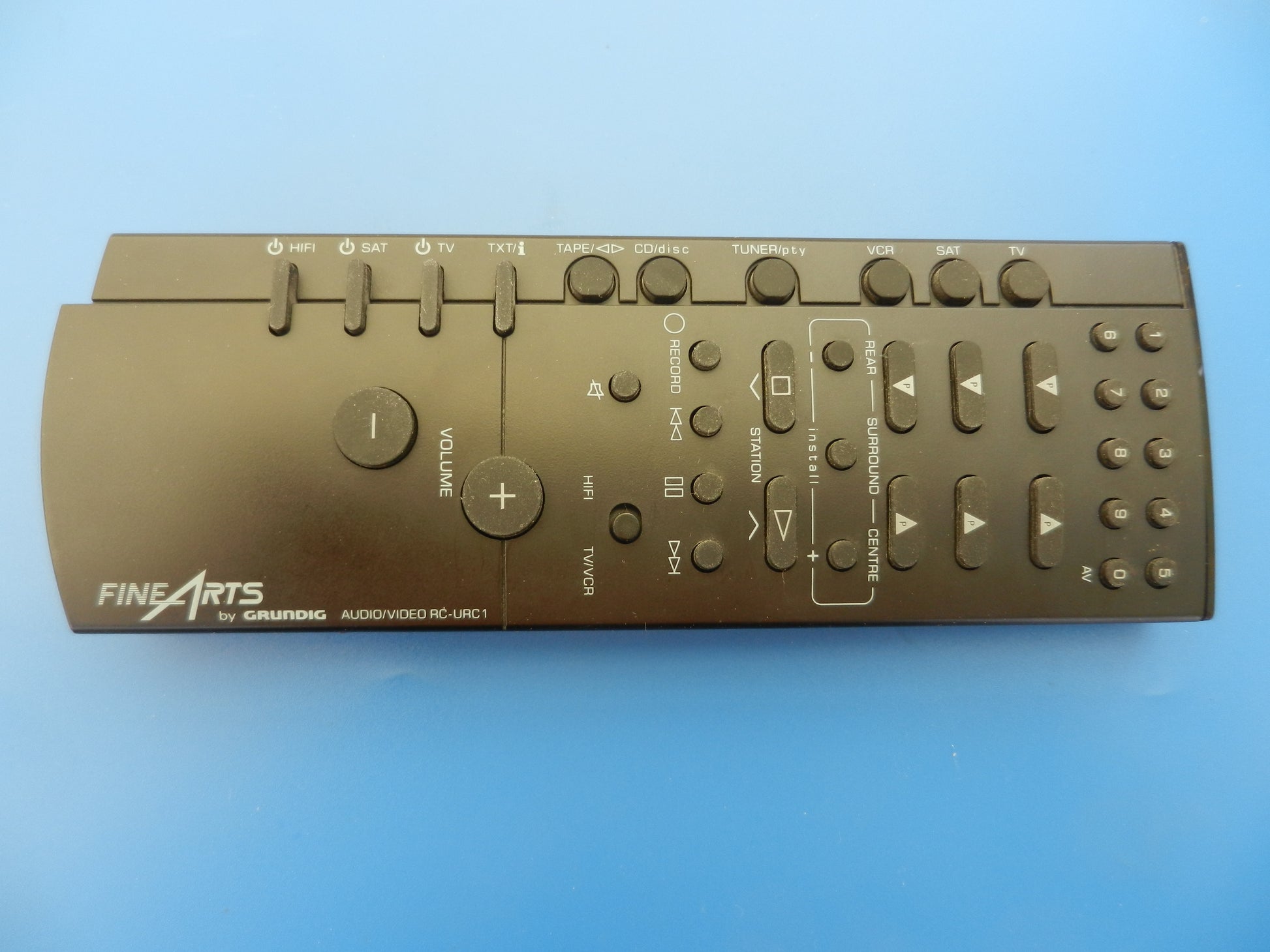 Fine Arts URC1 schwarz / M100 Hifi Original Fernbedienung, gebraucht