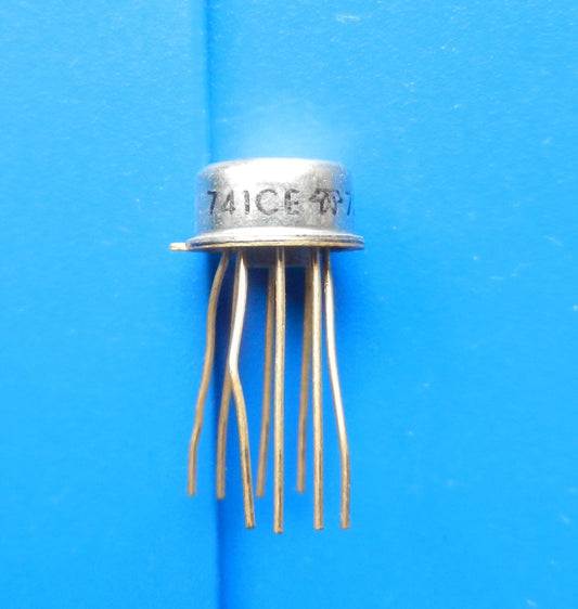 uA741 IC rund Operationsverstärker Metallgehäuse  für Messgeräte Geräte von GRUNDIG